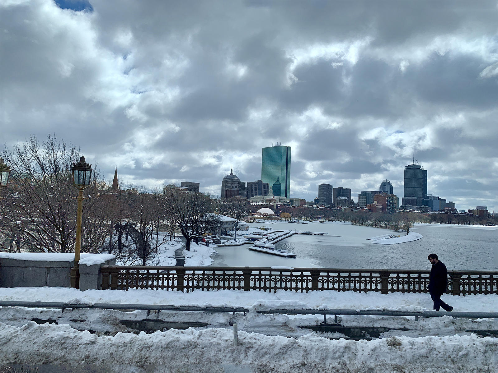 View from Longfellow Bridge, Boston,  Massachusetts<p><a class="nav-link" href="/content.html?page=6/#TA12" target="_top">Thumbnail</a>