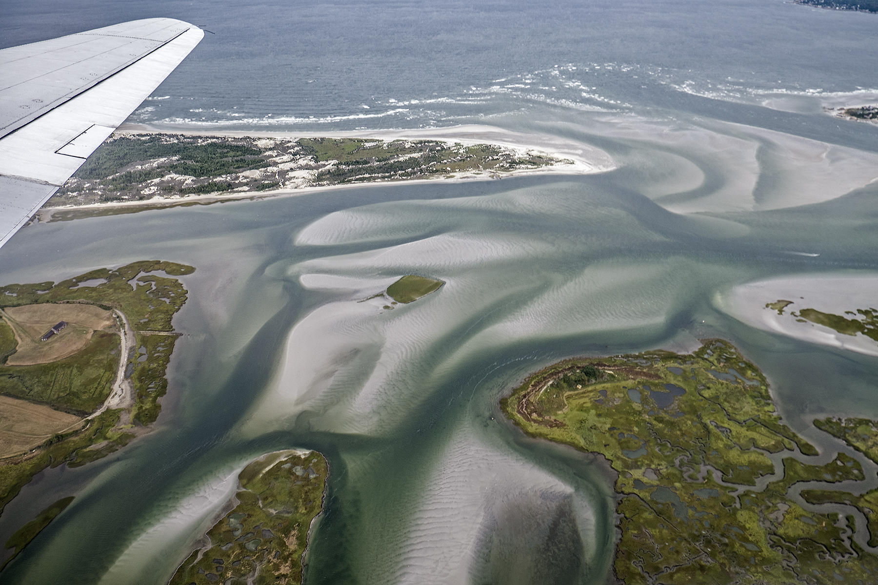 Crane Neck and the mouth of Essex Bay/Estuary, Massachusetts<p><a class="nav-link" href="/content.html?page=6/#TA73" target="_top">Thumbnail</a>
